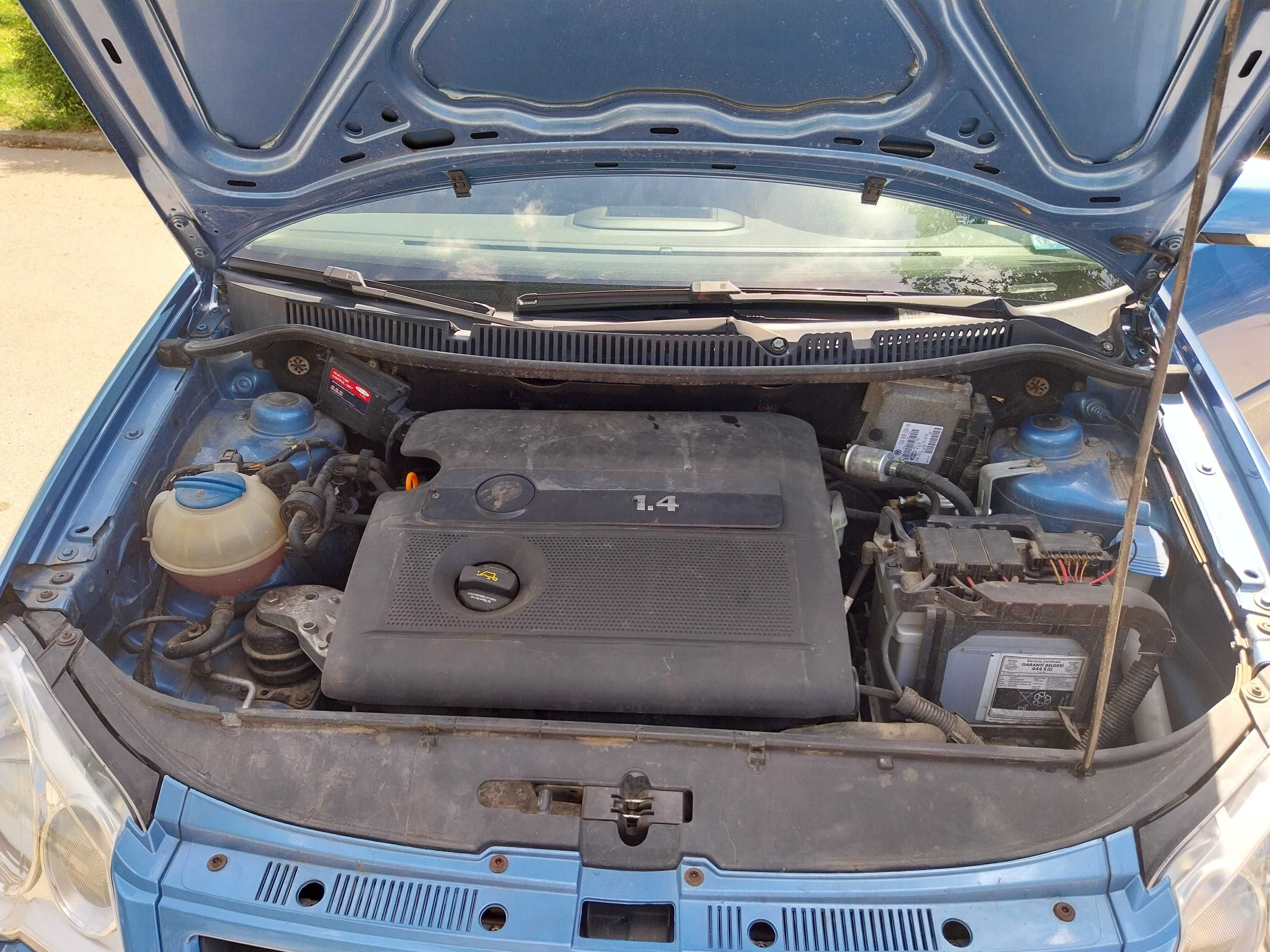 VW Polo 1,4  Колата е добре поддържана. Газ/бензин, икономична.