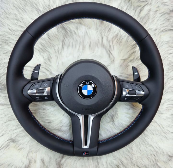 Спортни M-Style волани за BMW F10 F11 F30 F31 E90 E91 E92 E87 E83 E70