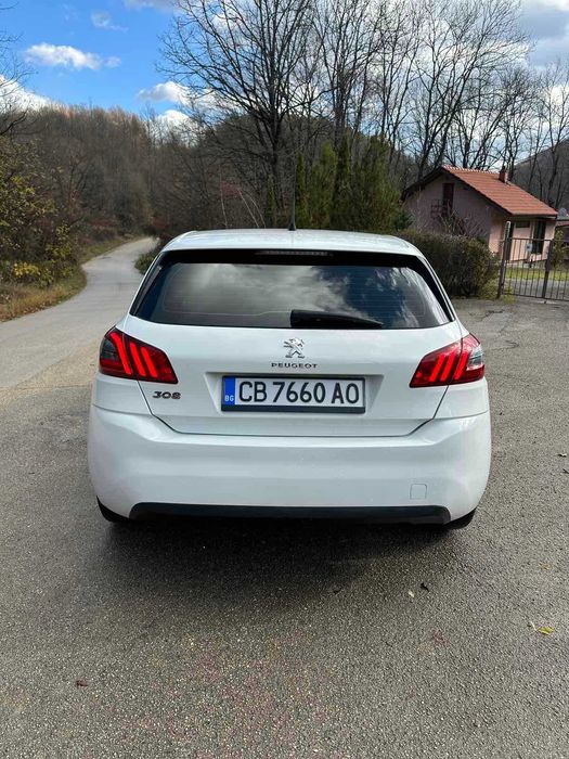 Peugeot 308 1.5BlueHDI - 85000км.  2020г.