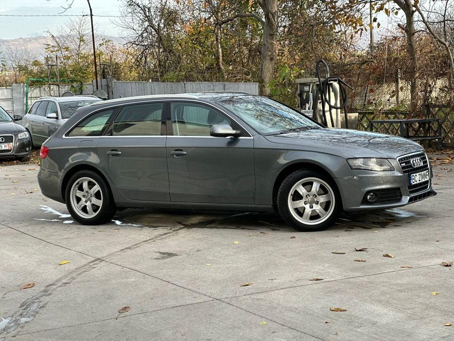 Audi A4 B8 2012.