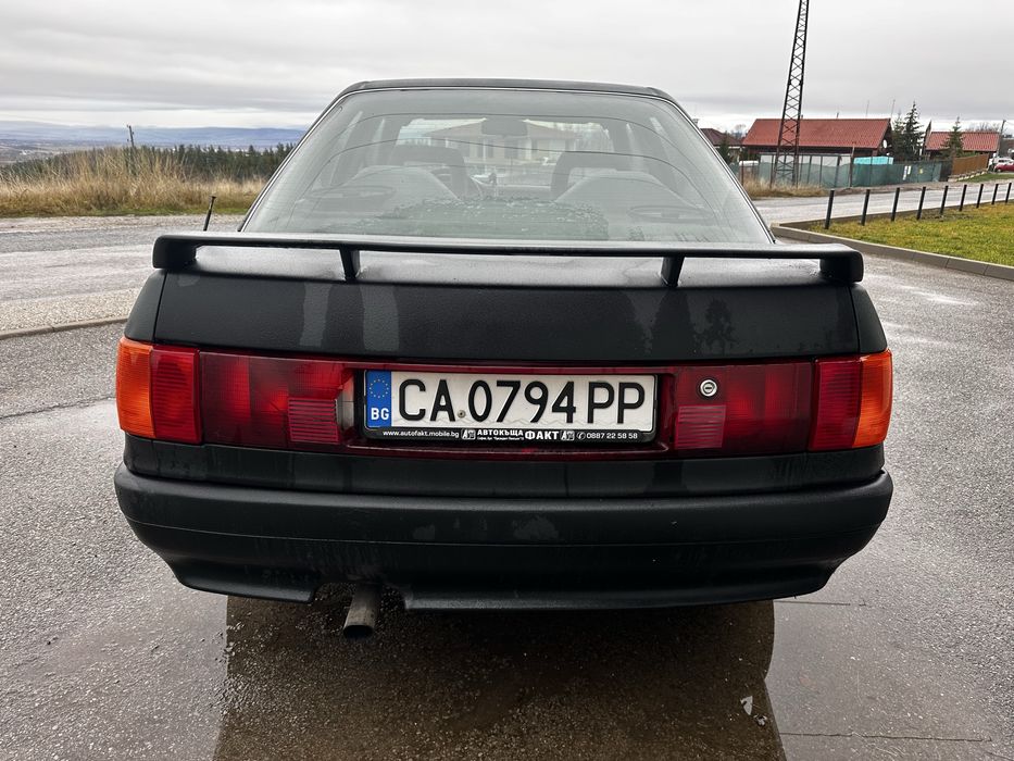 Audi 80 1.8 Бензин