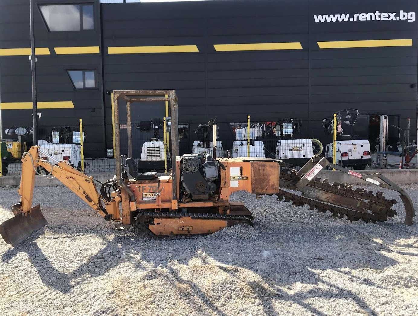 Верижен каналокопател CASE-DAVIS TF700