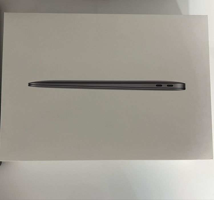 Macbook Air 13’ M1 chip