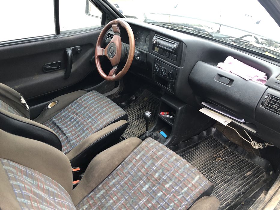 Polo mk2 1.3 75кс 1991г