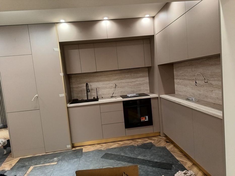 Mobila la comandă  pentru orice buget cu timp de execuție scurt.