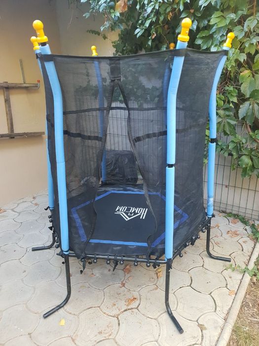 Trambulina homcom diametru 160 cm