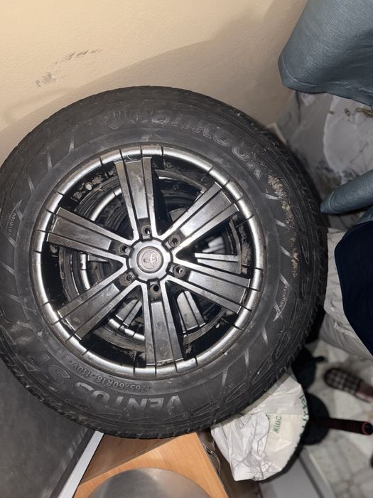 Продаются. Шины