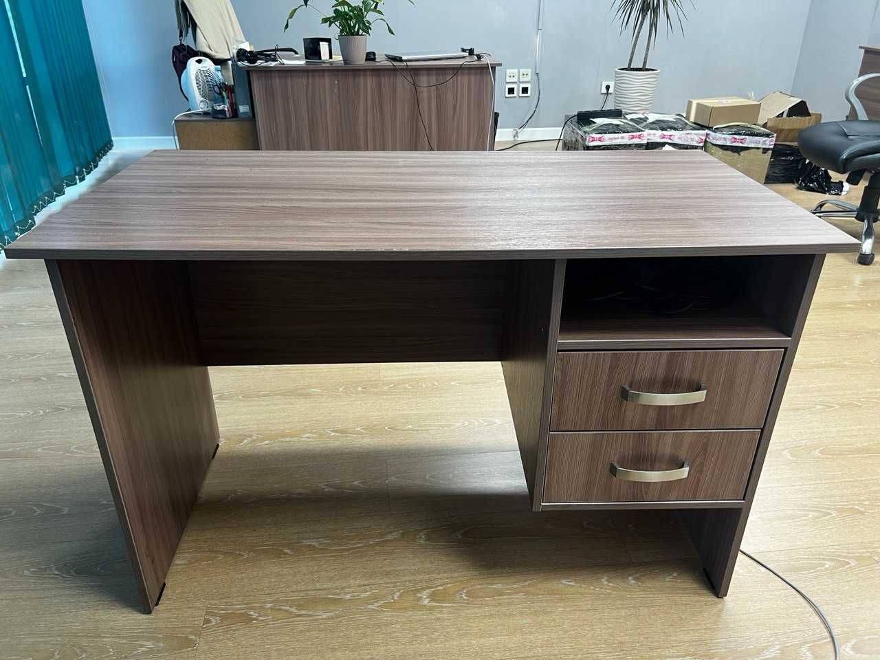 Продам офисные столы, шкафы , стулья