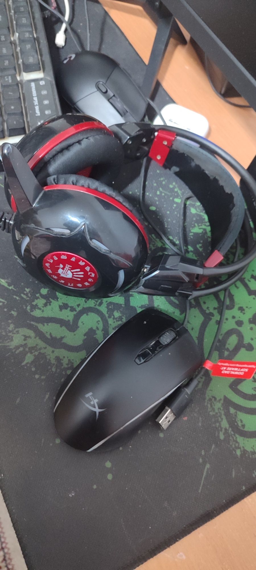 Продам наушник bloody и мышку от hyperX