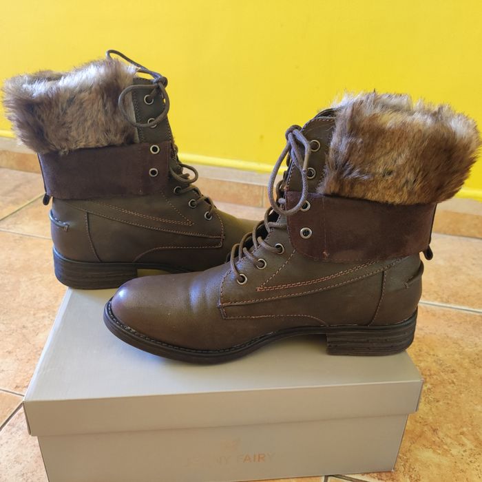 Топли боти номер 38