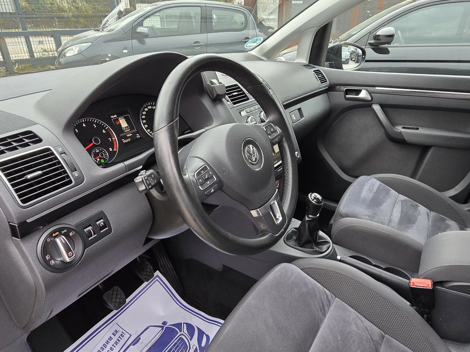 VW Touran 1.4 TSI EcoFuel Highline/Лизинг/Германия