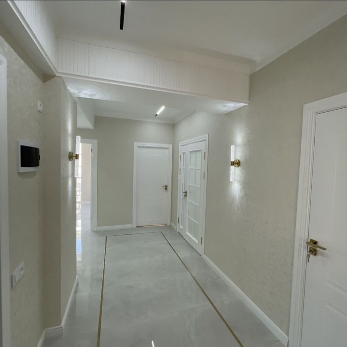 Xon saroydan 3 xonalik uy sotiladi. Naxtka sotaman faqat