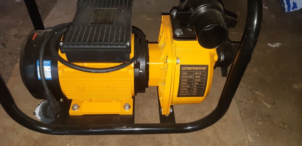 Продам насос для полива