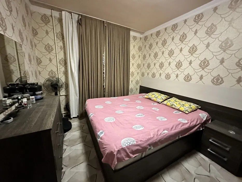 Карасу 3 ориентир базарчик 3/3/5 с ремонтом срочно - балкон 2х6