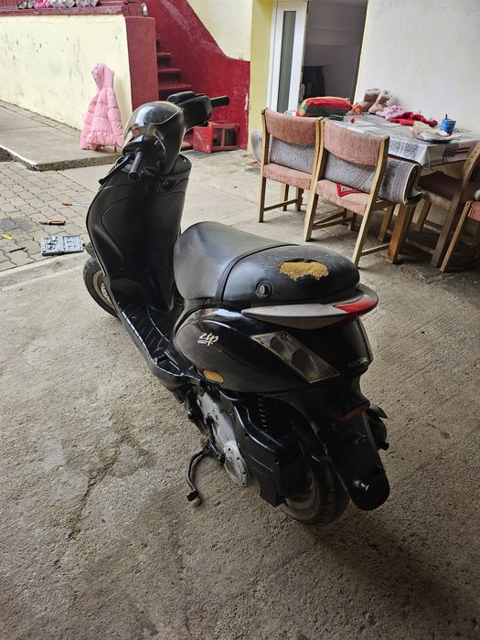 Vand Piaggio Zip 4t an 2009 carte rar !!!