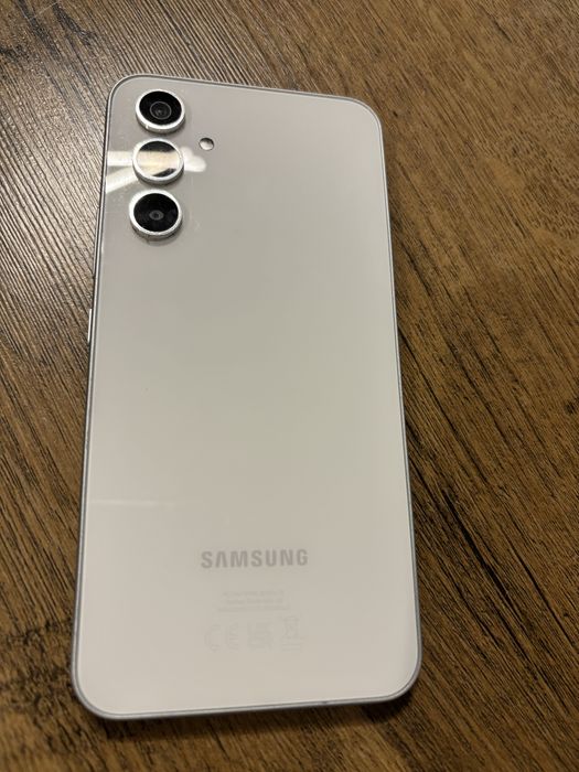 Sansung galaxy A 54 white