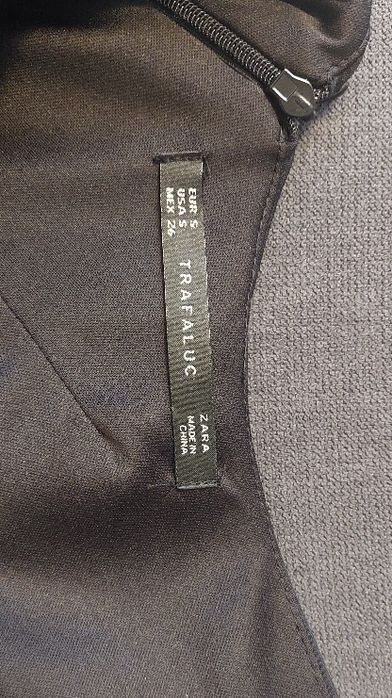 Rochie elegantă neagră