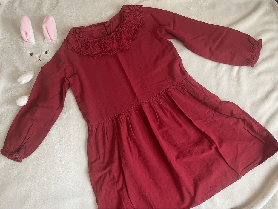 Страхотен коледен лот (пухкаво елече Hm и червена рокличка) р-р 116!