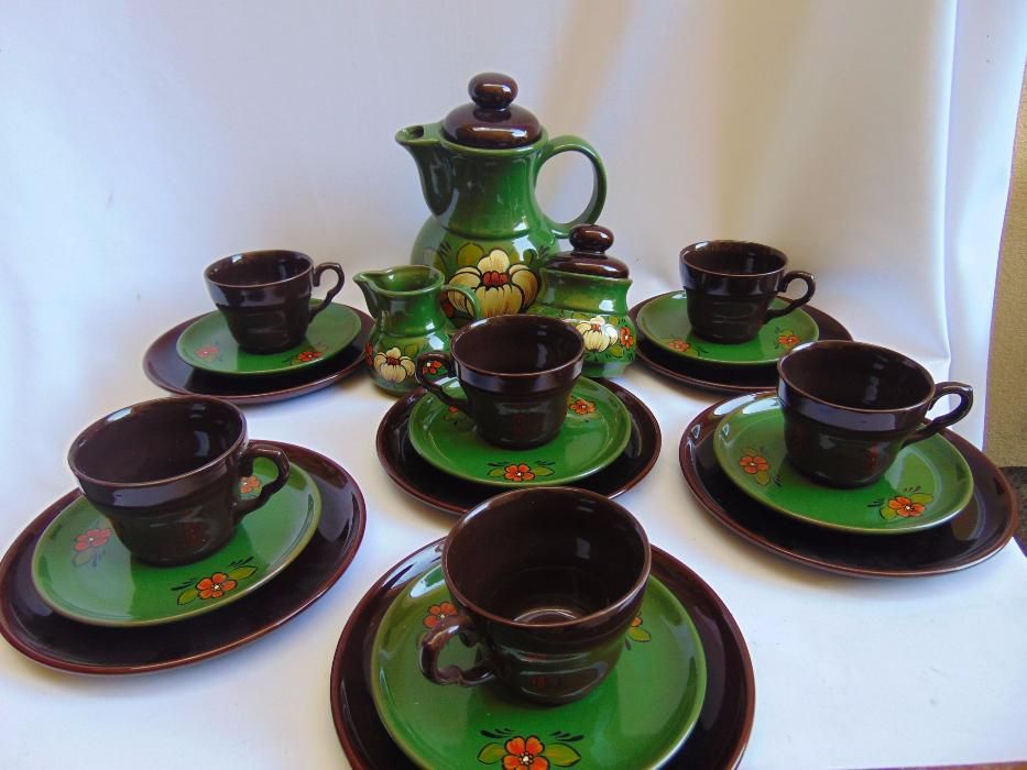 Serviciu de cafea pentru 6 persoane- ceramica verde si maro cu flori
