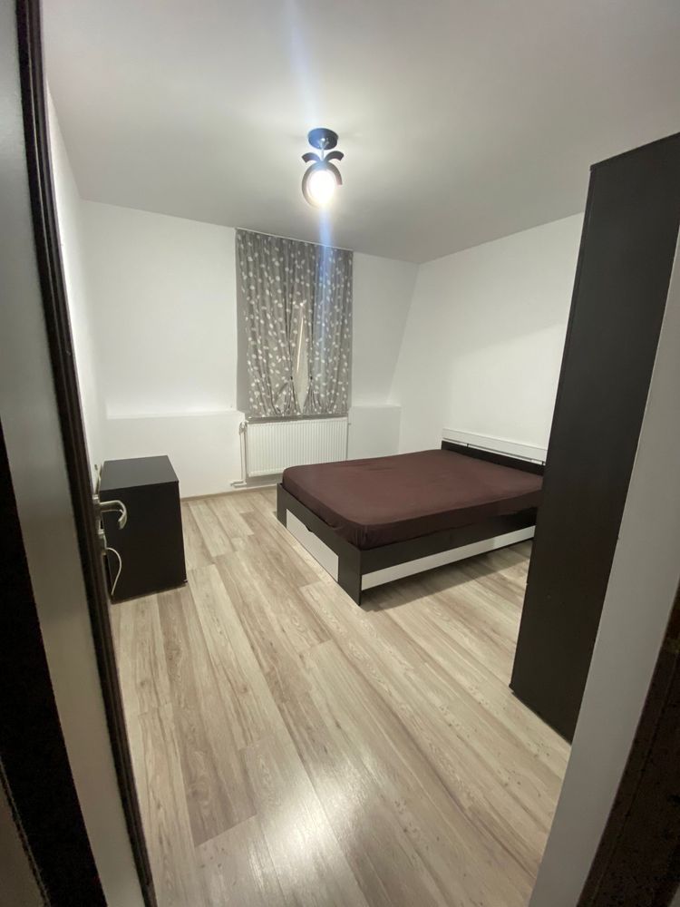 Inchiriez apartament