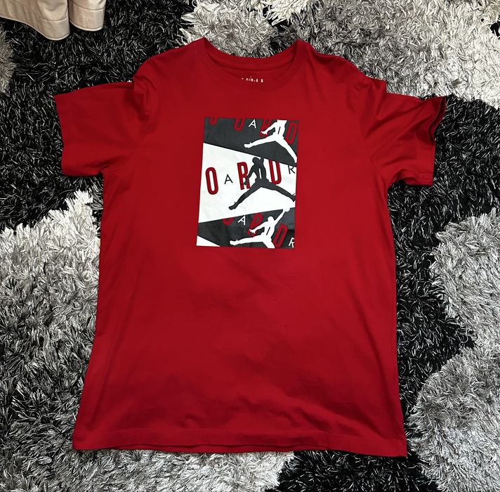 Tricou Jordan marimea L, in stare foarte buna