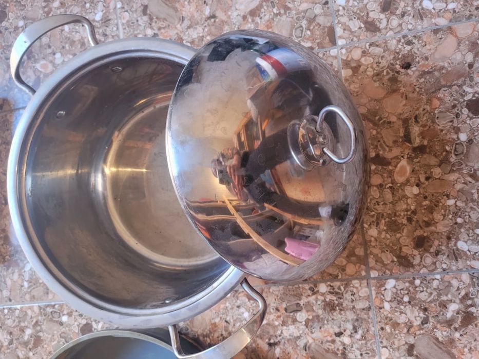 Продам кастрюлю на 5 литров