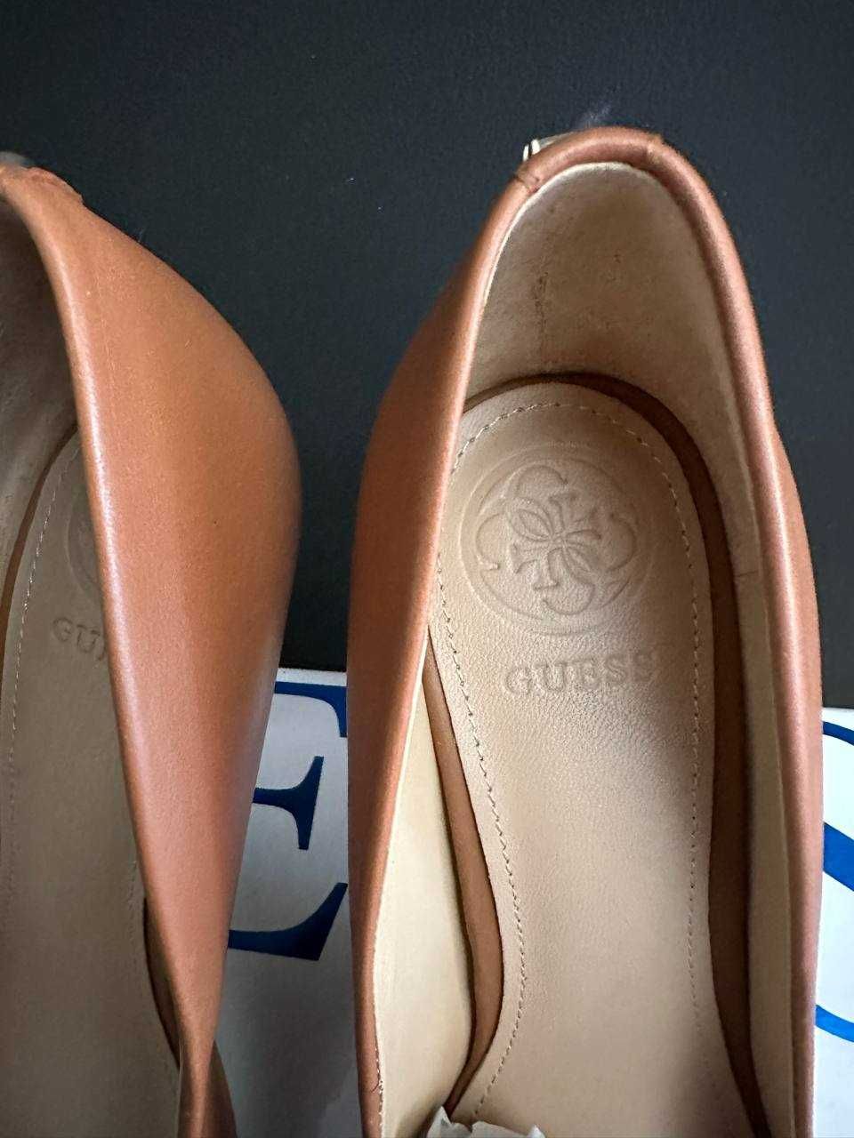 GUESS, нови, официални, дамски обувки от естествена кожа.