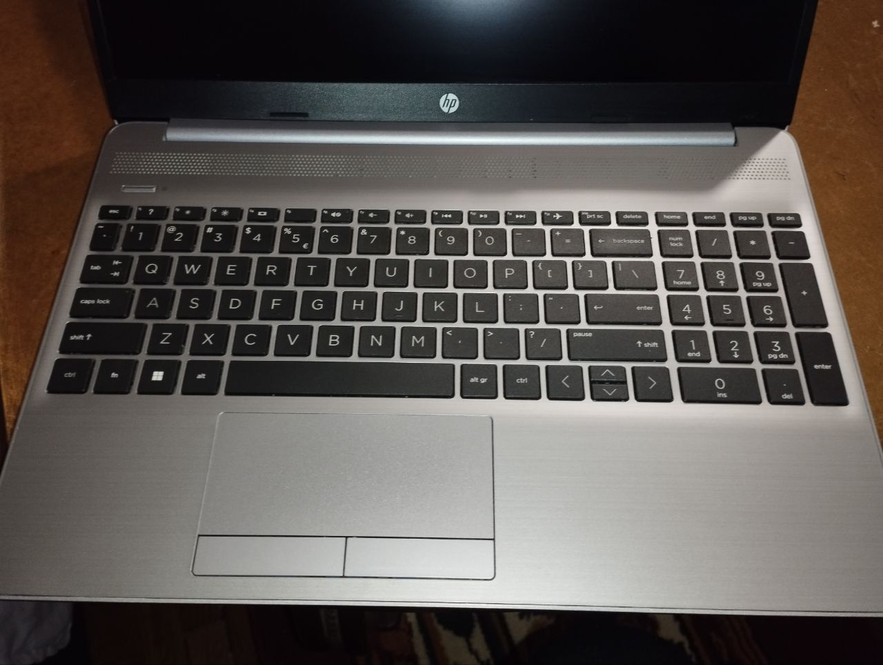 Hp noutbuk rayzn 5