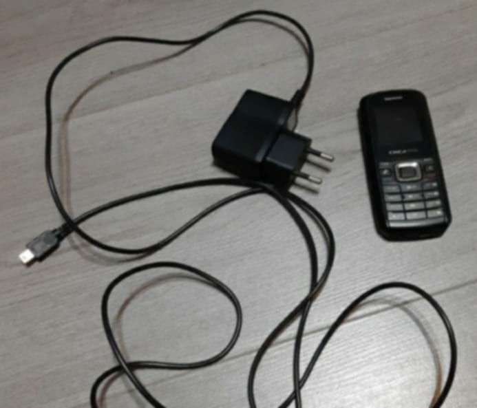 Telefon  HUAWEI  .