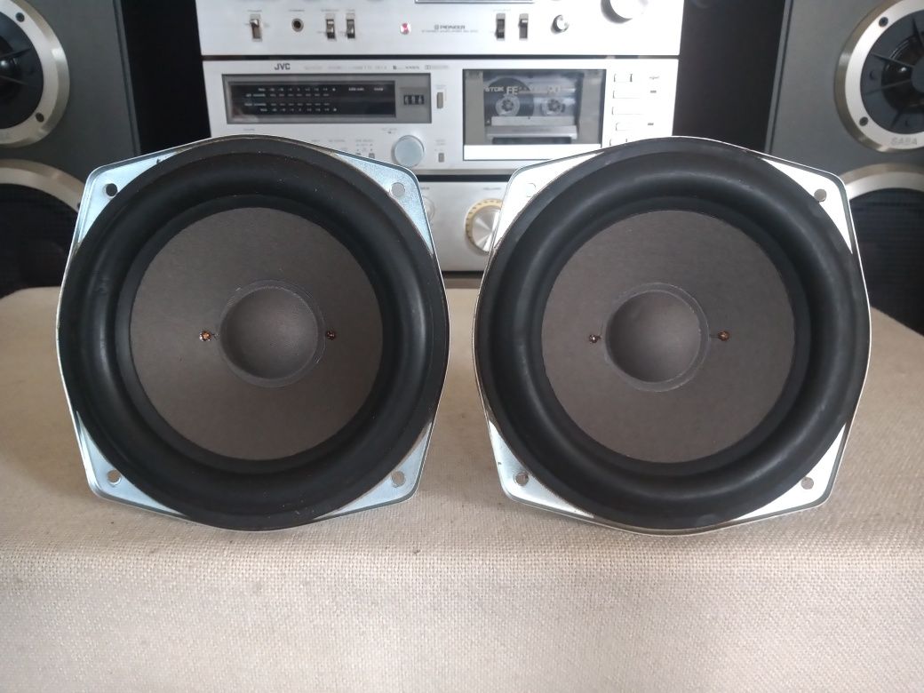 Set Difuzoare Mid/Bass Bang & Olufsen.4 ohms, 30 watts,17,5 cm.