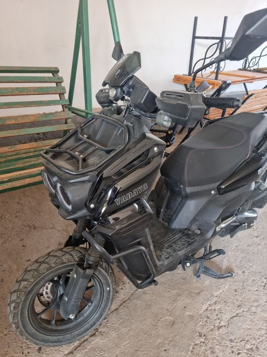 Skuter yadaya motors