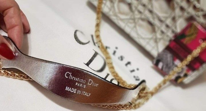 Geanta silver/mini,model Lady,curea detasabila, saculet, etichetă