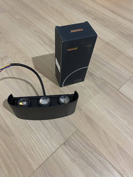 Продам светильники настенный 6 вт