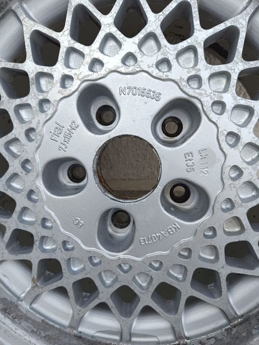 Vând 2 jante Mercedes 5 x 112 R15 Rial
