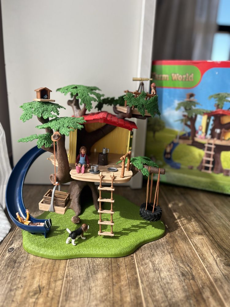 Комплект за игра Schleich - Къща на дърво.