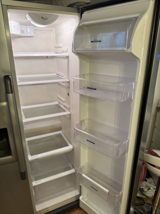 Combina Frigorifica Whirlpool side by side functionala