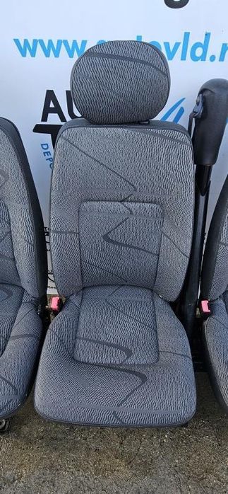 Bancheta spate cu trei locuri Renault Master