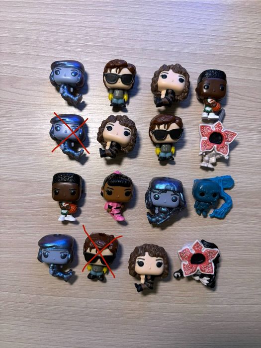 Коллекционные игрушки kinder joy stranger things очень странные дела