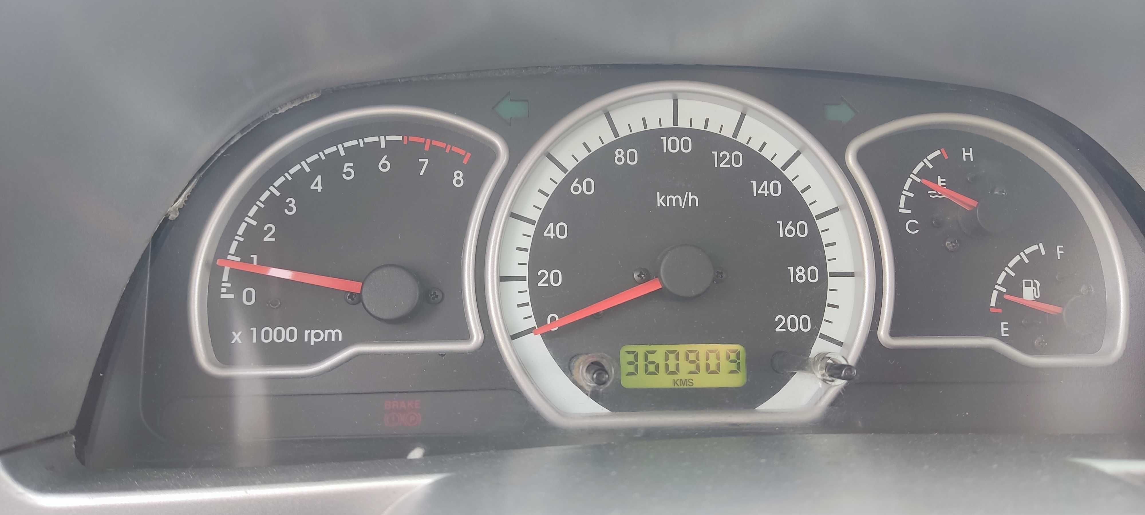 Daewoo Nexia II SOHC гибрид сотилади.
