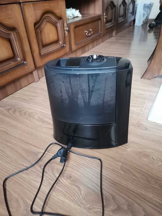 Umidificator si purificator de aer