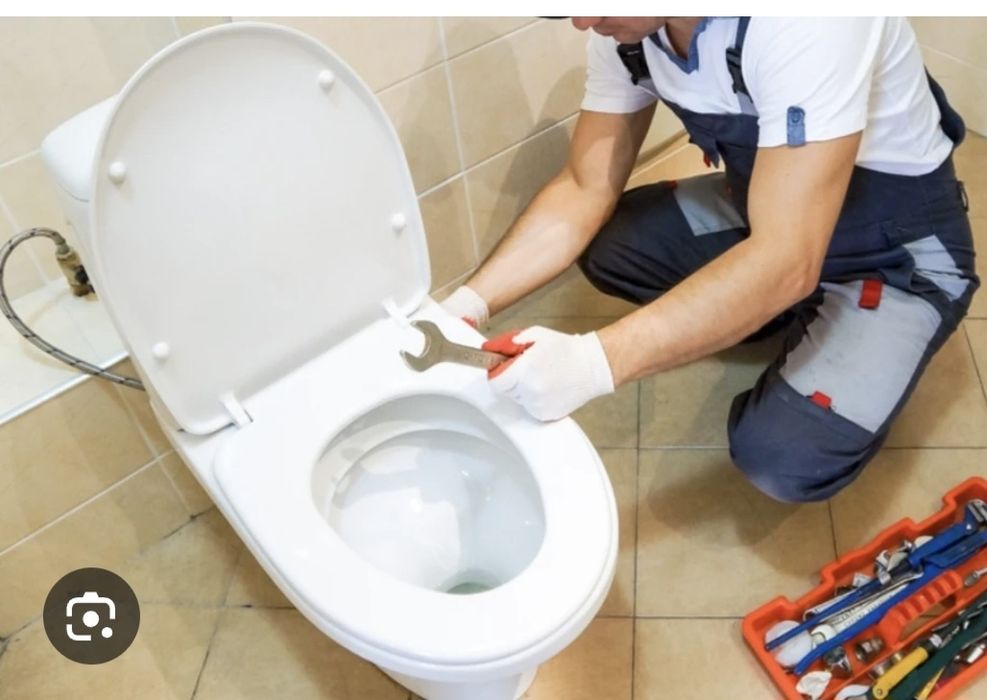 Сантехник Услуги ремонт бачка унитаза замена внутренности унитаза
