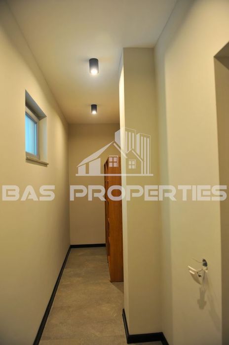 Къща в София, област-с.Гурмазово площ 240