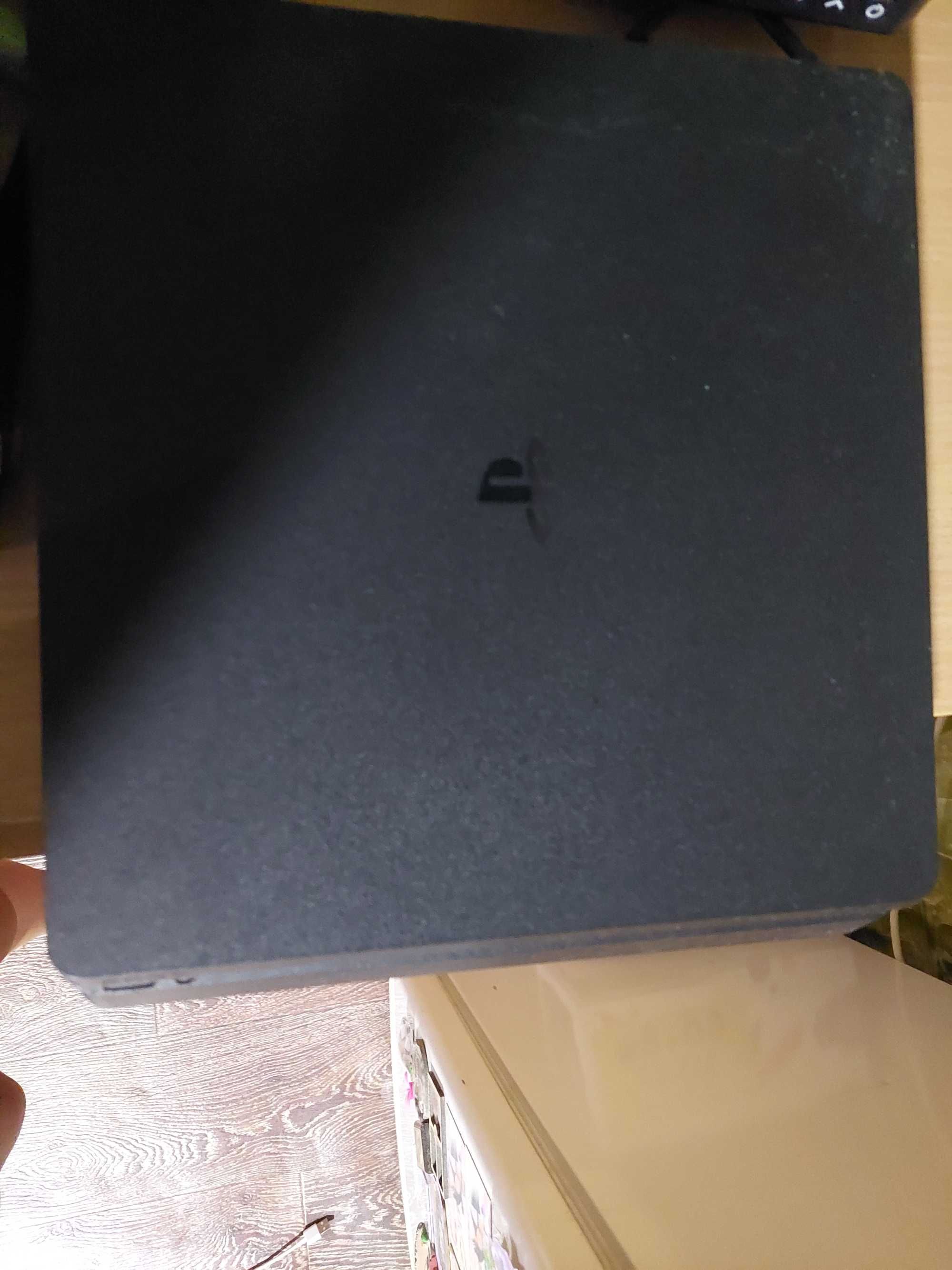 Продам ps4 джойстик и игри.