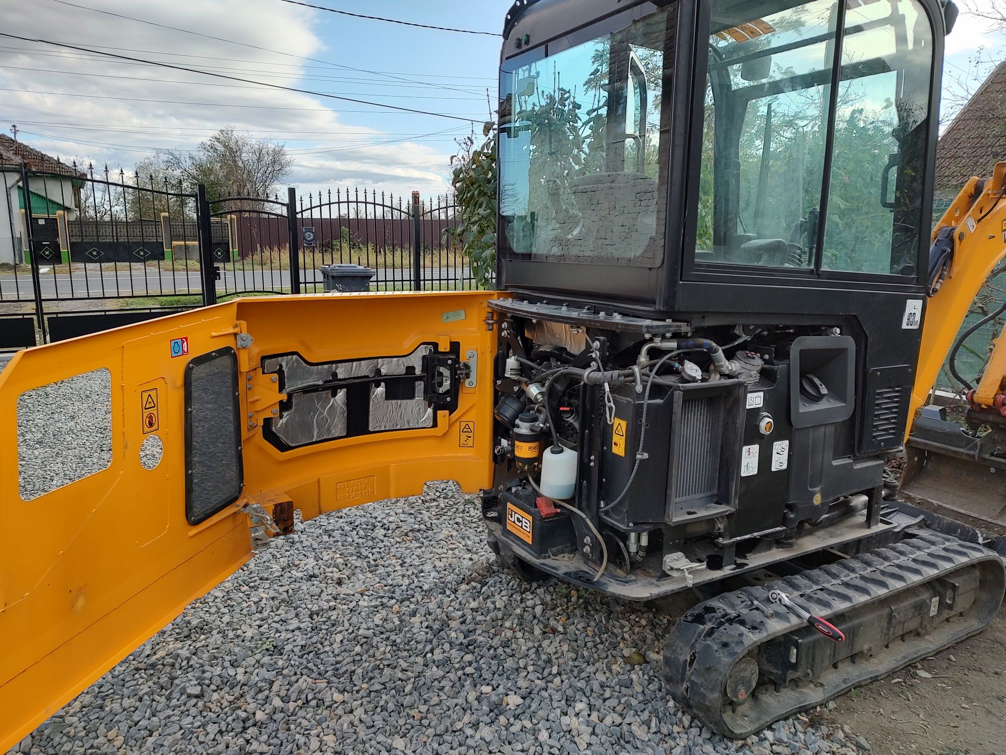 Vand mini excavator JCB 19-C DIN ANU 2019