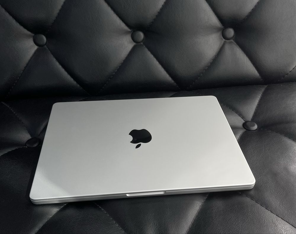 Apple MacBook Pro M3 Pro 14-inch 2023 года в идеальном состояние