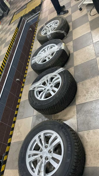 Set 4 Roți Mitsubishi Outlander / Michelin / Anvelope de Iarnă
