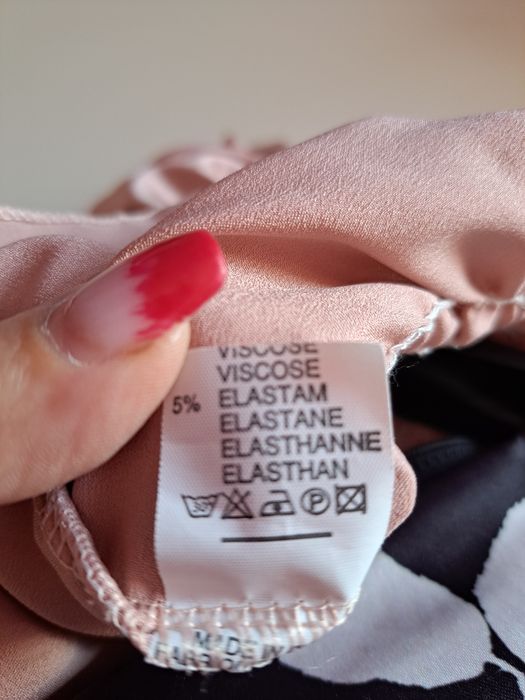 Vand un costum mărimea m