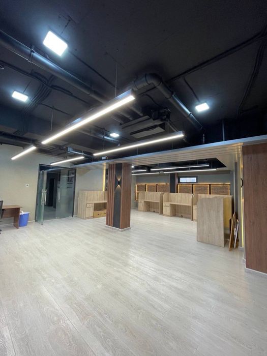 Продаётся Коммерческое Помещение 1100кв.м ор.Ракат Махалля Яккасарай