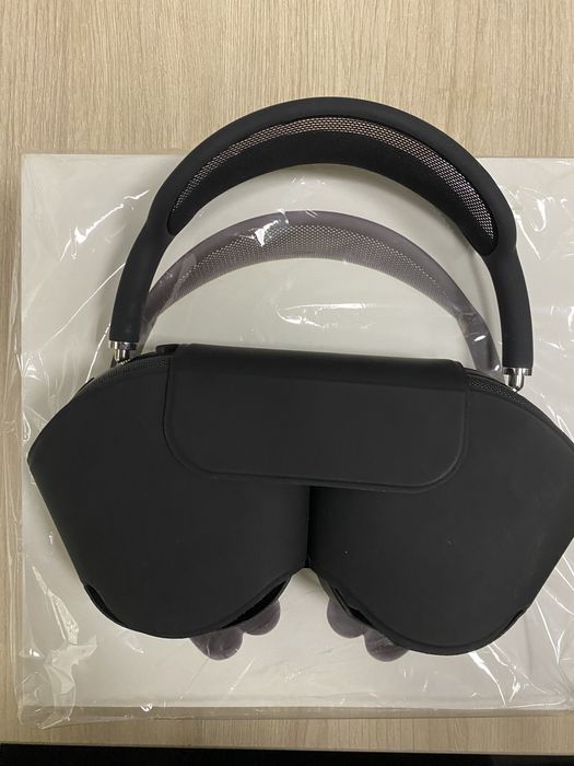 AirPods Max