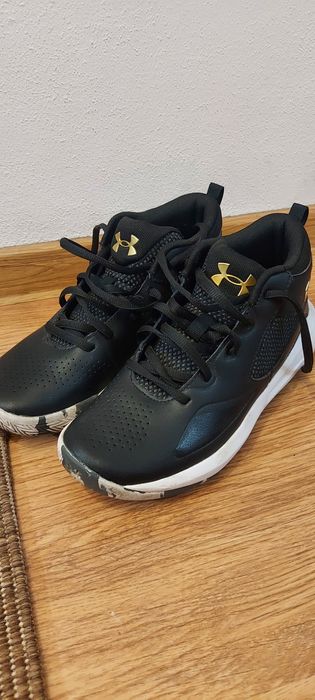 Adidasi under armour 35